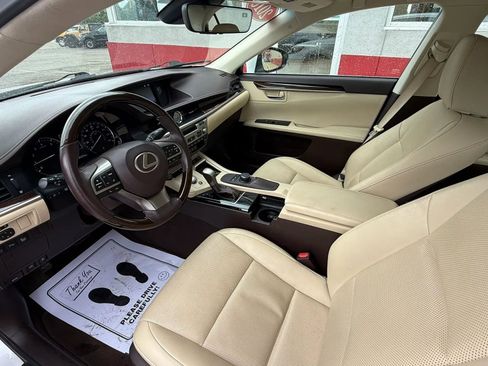 Used 2018 Lexus ES 350 w/ Premier Package FWD image 8