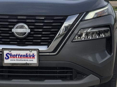 Used 2023 Nissan Rogue SV AWD/4WD image 8