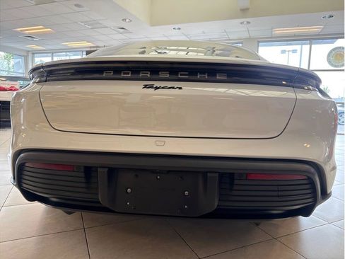 Used 2023 Porsche Taycan RWD image 34
