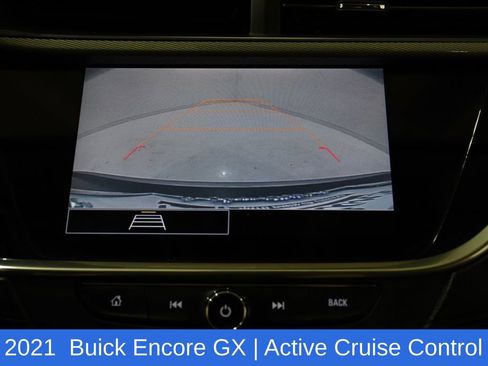 Used 2021 Buick Encore GX Preferred w/ Cold Weather Comfort Package FWD image 18