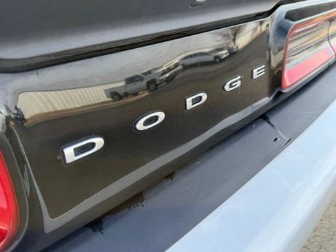 Used 2019 Dodge Challenger SXT image 36