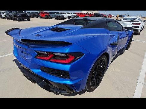Used 2024 Chevrolet Corvette Z06 image 9