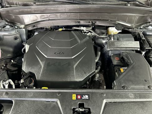 Used 2025 Kia Telluride S FWD image 10