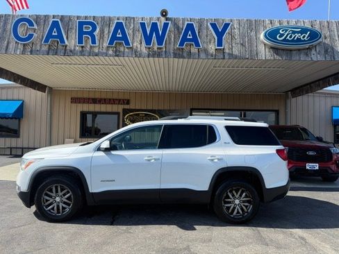 Used 2017 GMC Acadia SLT FWD image 1