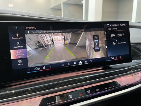 Used 2023 BMW 740i RWD image 30
