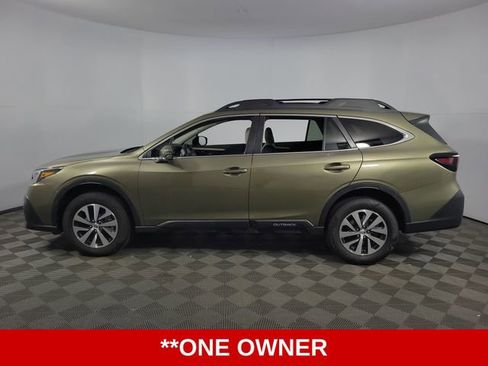 Used 2022 Subaru Outback Premium image 5