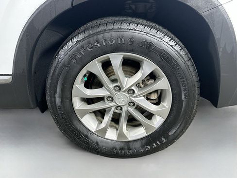 Used 2020 Hyundai Santa Fe SE image 28