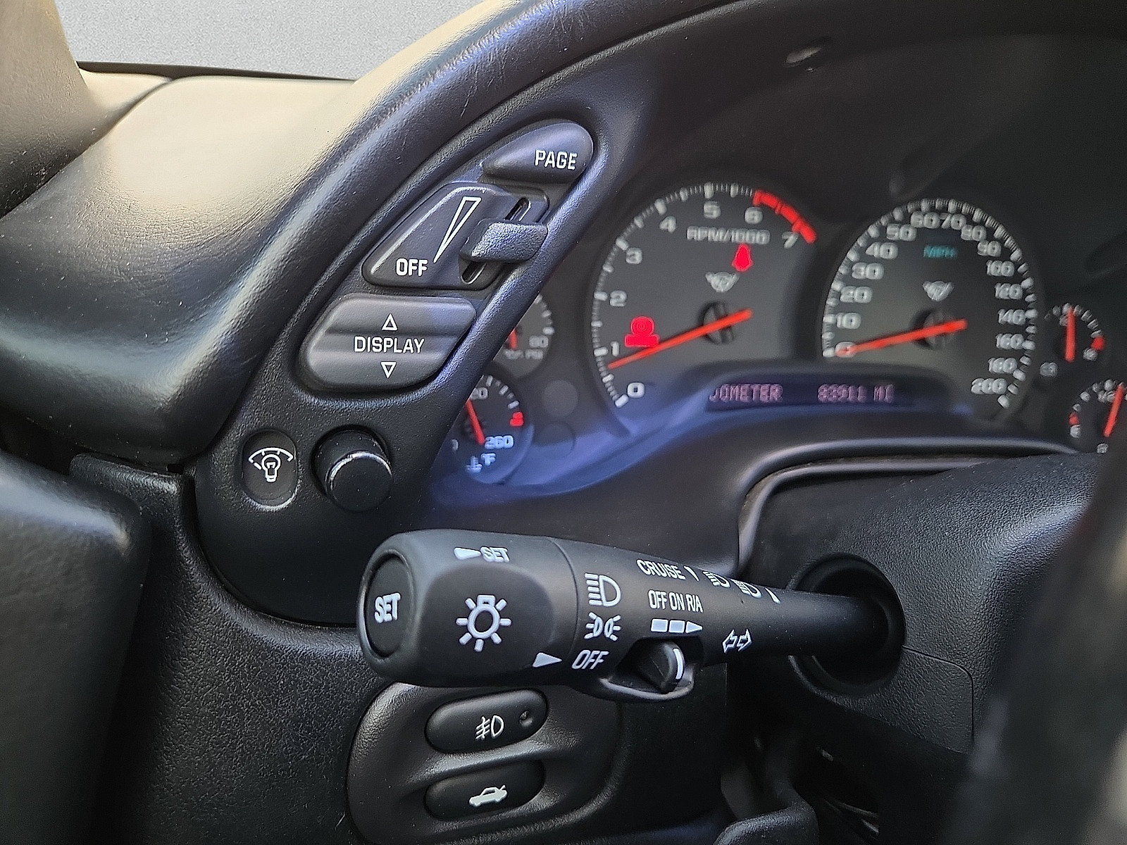 Used 2002 Chevrolet Corvette Coupe w/ Preferred Equipment Group2 RWD image 17