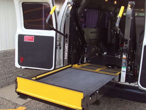 Used 2014 Ford E-250 and Econoline 250 E-250 Ext Handicap van , rear w/ Power Group image 8