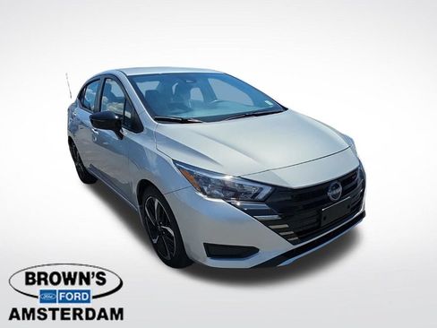 Used 2025 Nissan Versa SR w/ Trunk Package FWD image 1