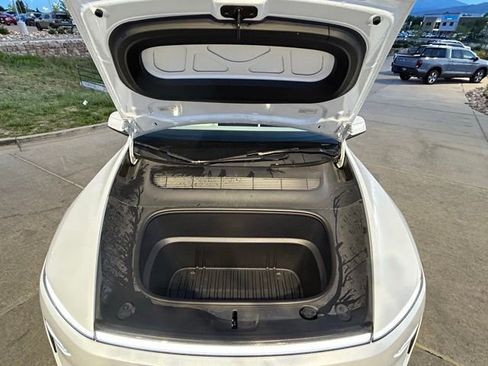 Used 2026 Tesla Model Y AWD image 30