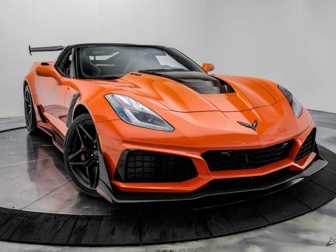 Used 2019 Chevrolet Corvette ZR1 RWD image 31