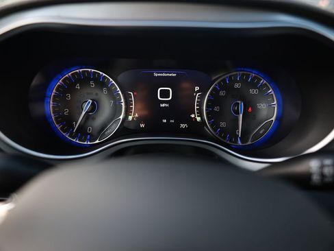New 2026 Chrysler Pacifica Limited w/ Uconnect Theater Family Group AWD/4WD image 16