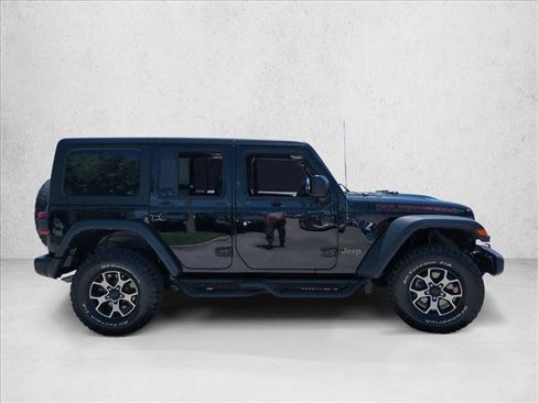Used 2022 Jeep Wrangler Unlimited Rubicon w/ LED Lighting Group AWD/4WD image 4