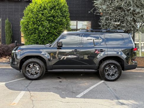 Used 2024 Lexus GX 550 AWD/4WD image 9