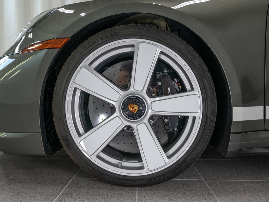 Used 2025 Porsche 911 Turbo S AWD/4WD image 49