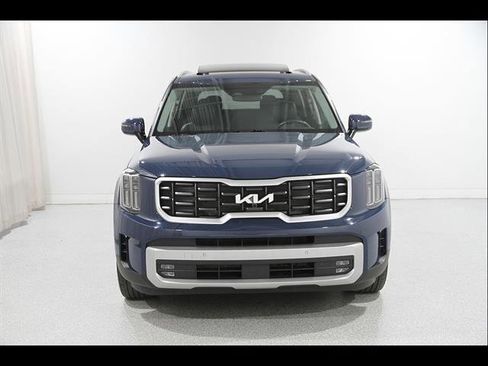 Used 2024 Kia Telluride SX AWD/4WD image 2