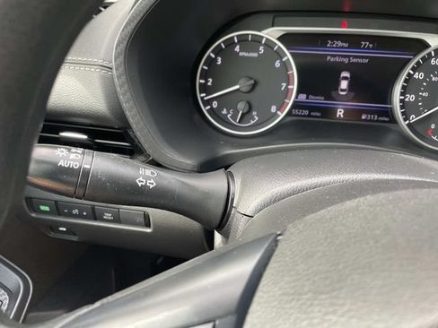 Used 2024 Nissan Sentra SV FWD image 33