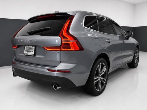 Used 2021 Volvo XC60 T5 Momentum w/ Climate Package AWD/4WD image 8