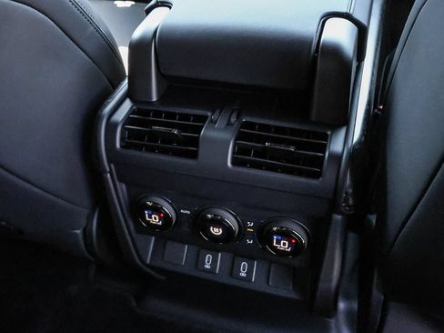 New 2026 Land Rover Defender 110 AWD/4WD image 20