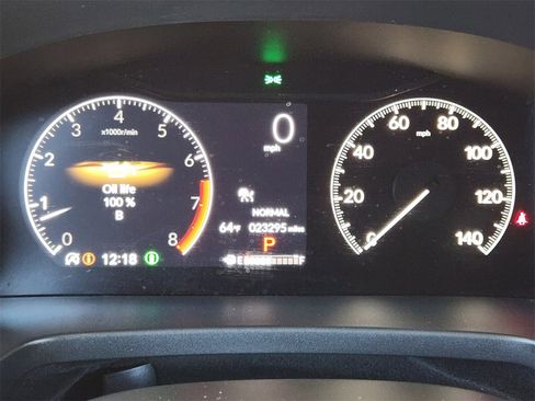 Used 2025 Honda Pilot TrailSport image 15