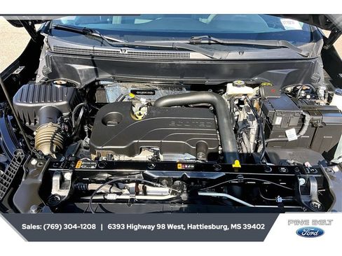 Used 2023 GMC Terrain SLE w/ Driver Convenience Package FWD image 9