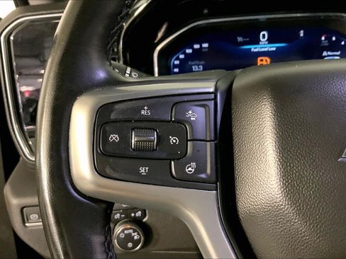 Used 2023 Chevrolet Silverado 1500 LT AWD/4WD image 18