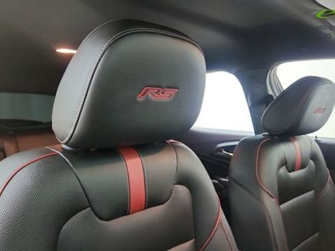 Used 2025 Chevrolet Trax RS w/ Driver Confidence Package FWD image 23