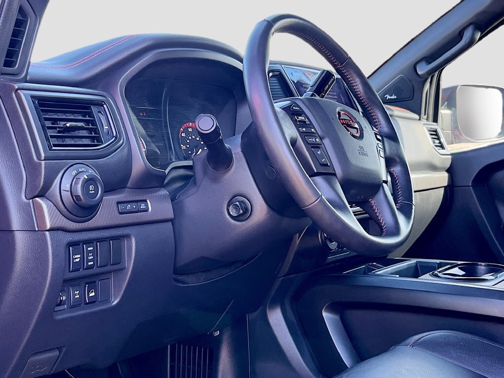 Used 2023 Nissan Titan PRO-4X w/ Pro-4x Convenience Package AWD/4WD image 9
