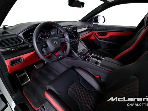 Used 2023 Lamborghini Urus S image 12