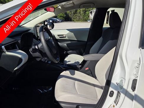 Used 2022 Toyota Corolla LE FWD image 9