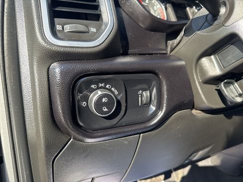 Used 2024 RAM 2500 Big Horn image 17