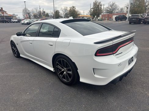 Used 2018 Dodge Charger R/T Scat Pack image 7
