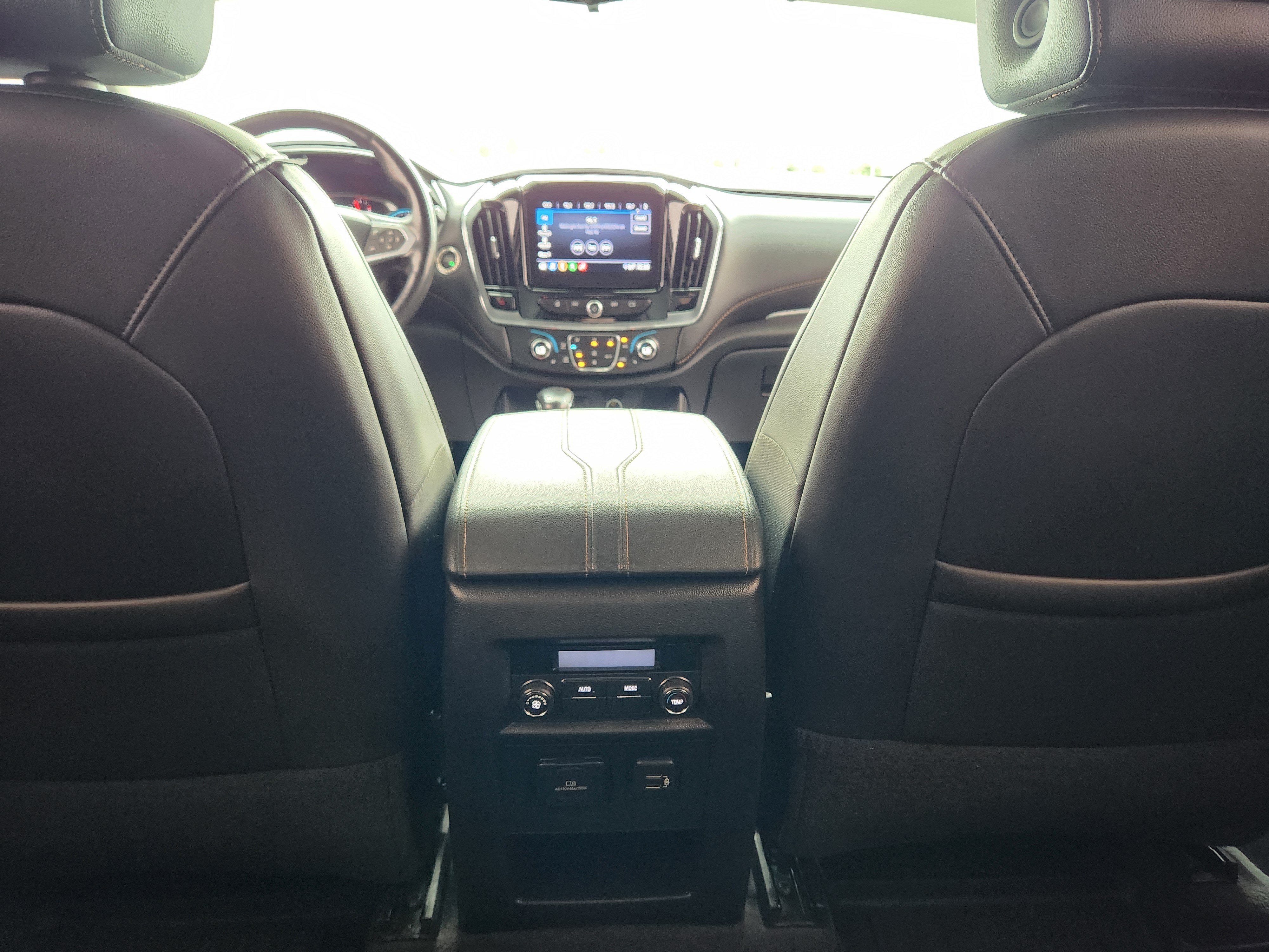Used 2021 Chevrolet Traverse RS FWD image 14