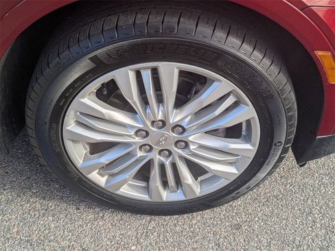 Used 2023 Cadillac XT5 Premium Luxury image 15