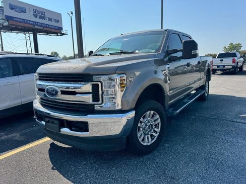 Used 2018 Ford F250 XLT AWD/4WD image 5