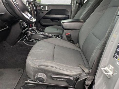 Used 2021 Jeep Wrangler Unlimited Sahara image 15