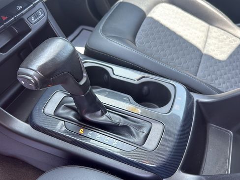 Used 2015 Chevrolet Colorado Z71 AWD/4WD image 31