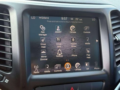 Used 2014 Jeep Cherokee Limited w/ Luxury Group AWD/4WD image 25