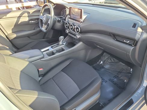 Certified 2025 Nissan Sentra SV image 17