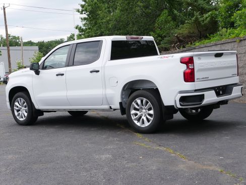 Certified 2023 Chevrolet Silverado 1500 Custom AWD/4WD image 4