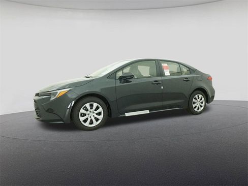 New 2026 Toyota Corolla LE image 18