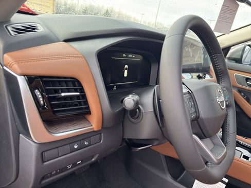 New 2026 Nissan Rogue Platinum image 12