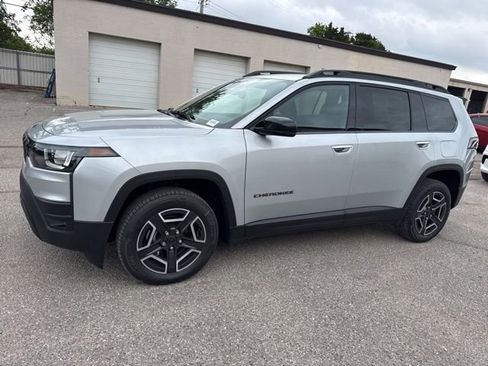 New 2026 Jeep Cherokee Limited AWD/4WD image 3