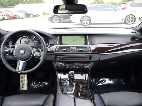 Used 2014 BMW 550i xDrive Sedan AWD/4WD image 12