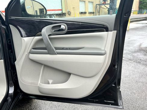 Used 2017 Buick Enclave Leather image 17