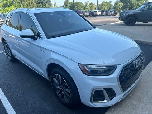 Used 2023 Audi Q5 2.0T Premium Plus w/ Premium Plus Package AWD/4WD image 4