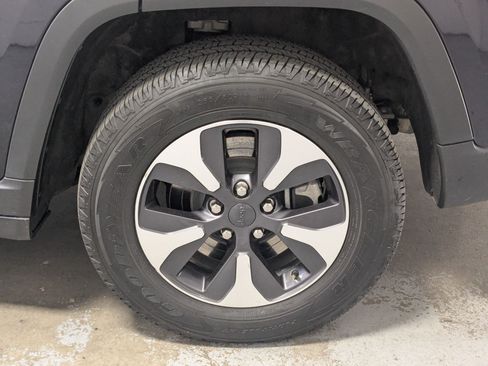 Certified 2024 Jeep Grand Cherokee Limited 4xe AWD/4WD image 28