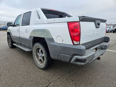 Used 2002 Chevrolet Avalanche 2WD image 5