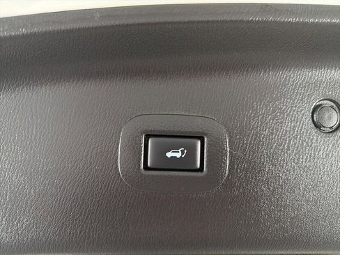 Used 2015 INFINITI QX80 2WD w/ Deluxe Technology Package image 38